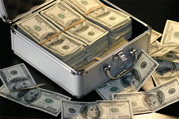 投资指南 | “黄金+”：在不确定时代寻找组合的锚